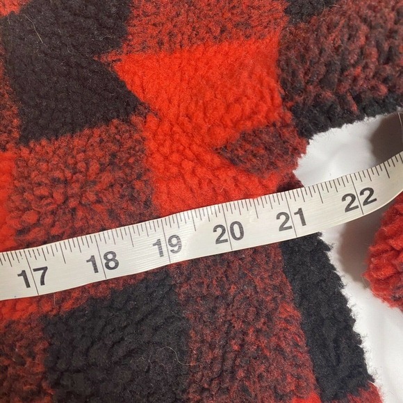 Elodie Red Black Buffalo Check Plaid Barn Jacket Shacket size Small - Picture 7 of 8